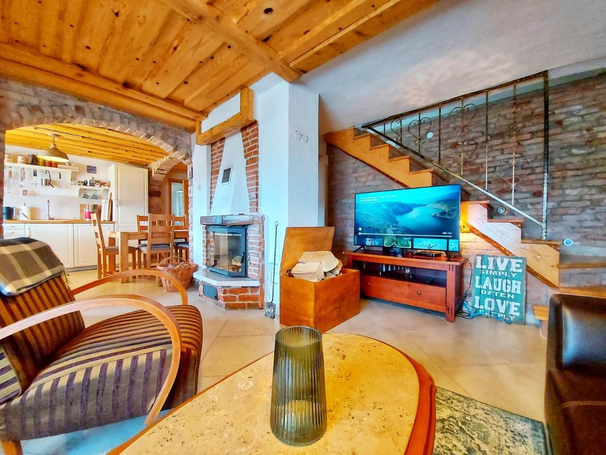 Peter'S Pine Cottage Korenica Bagian luar foto